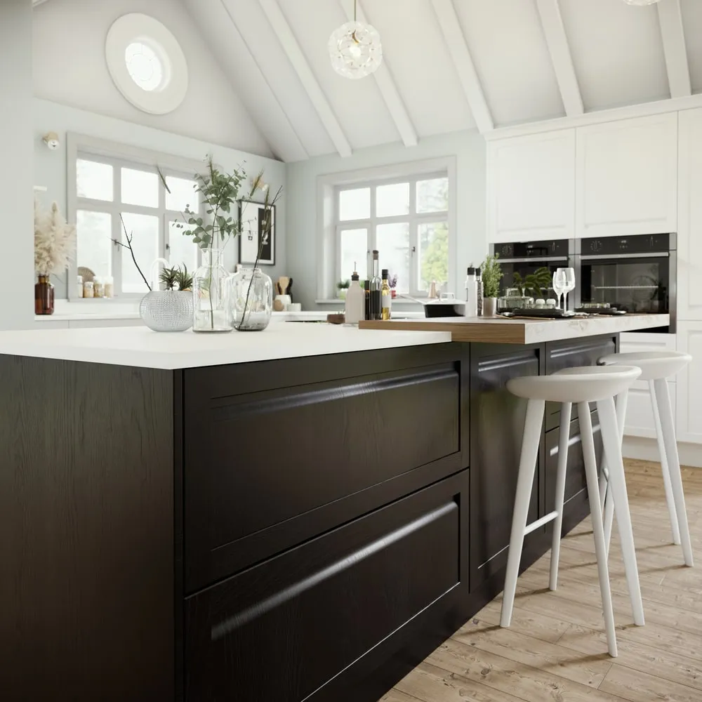 Faversham Soft Black Cameo